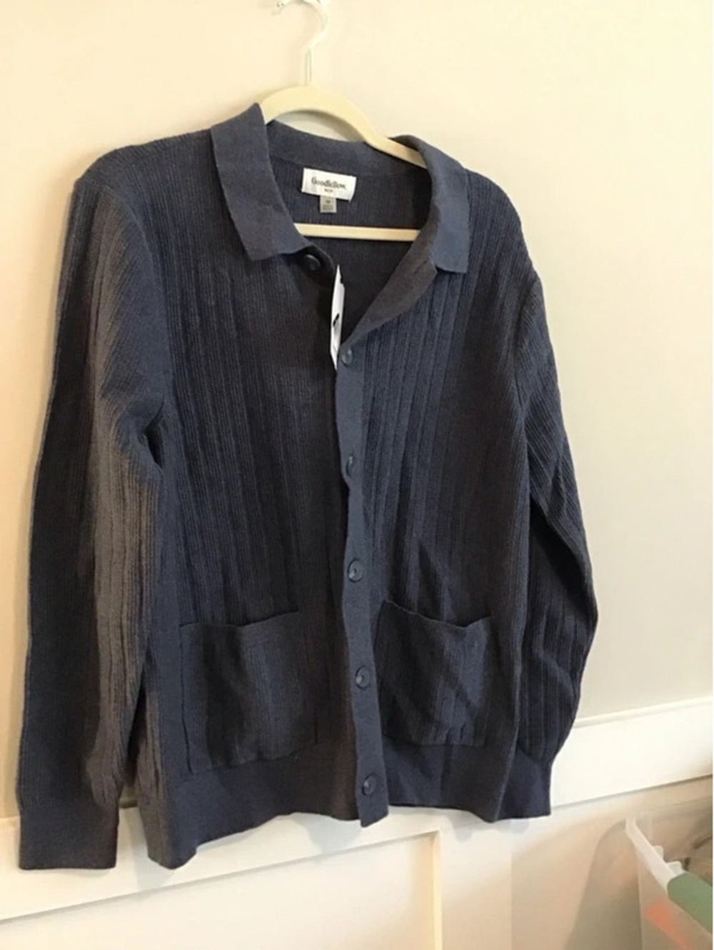Goodfellow medium men’s button from cardigan. New